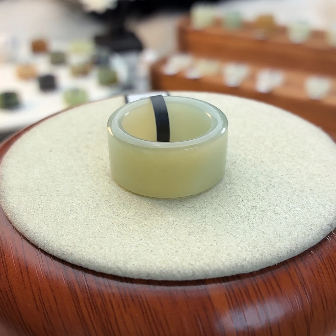 和田玉未镶嵌戒指i136一口浅糖圆切18.2mm港码17