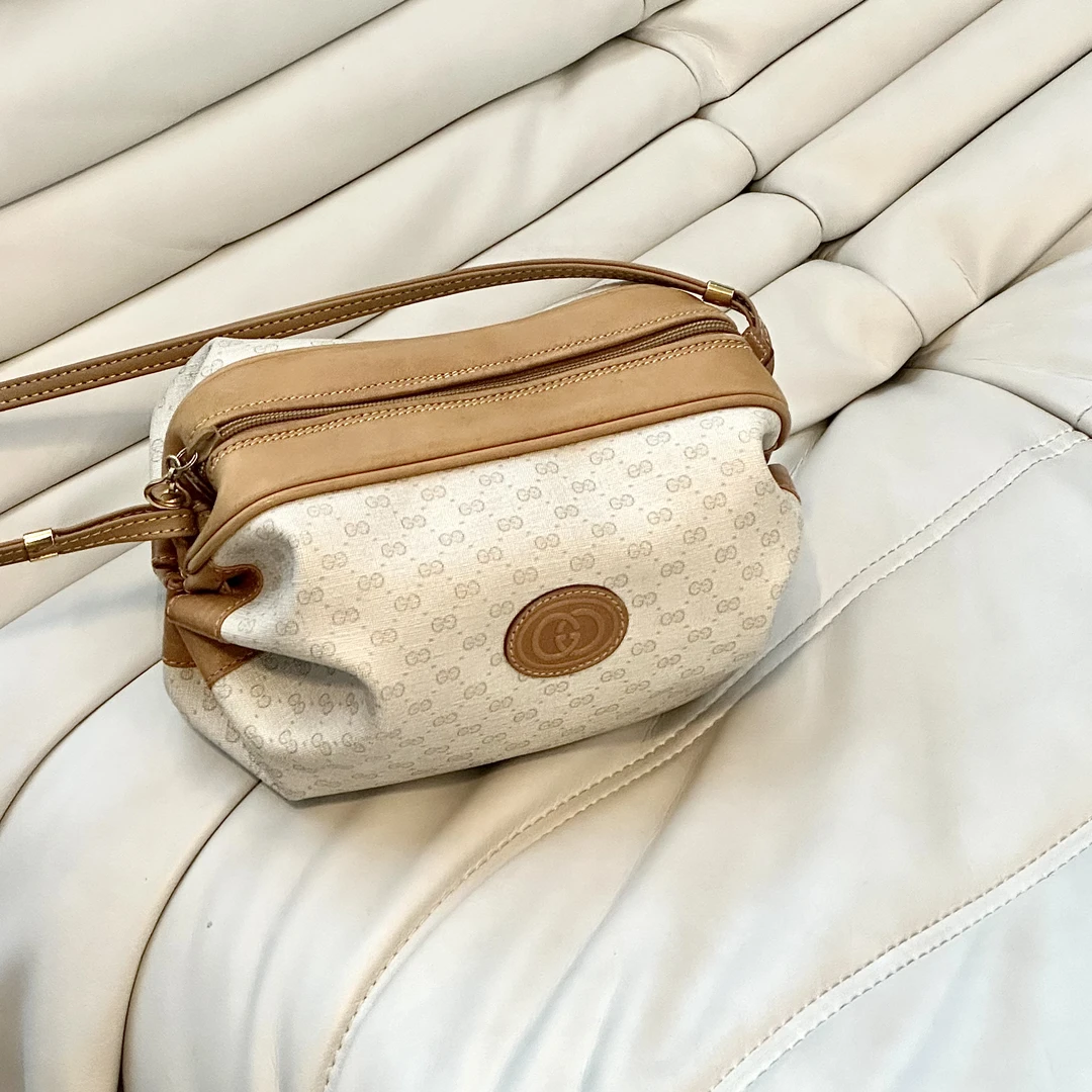 99新 GUCCI/古驰 白老花糖果斜挎包