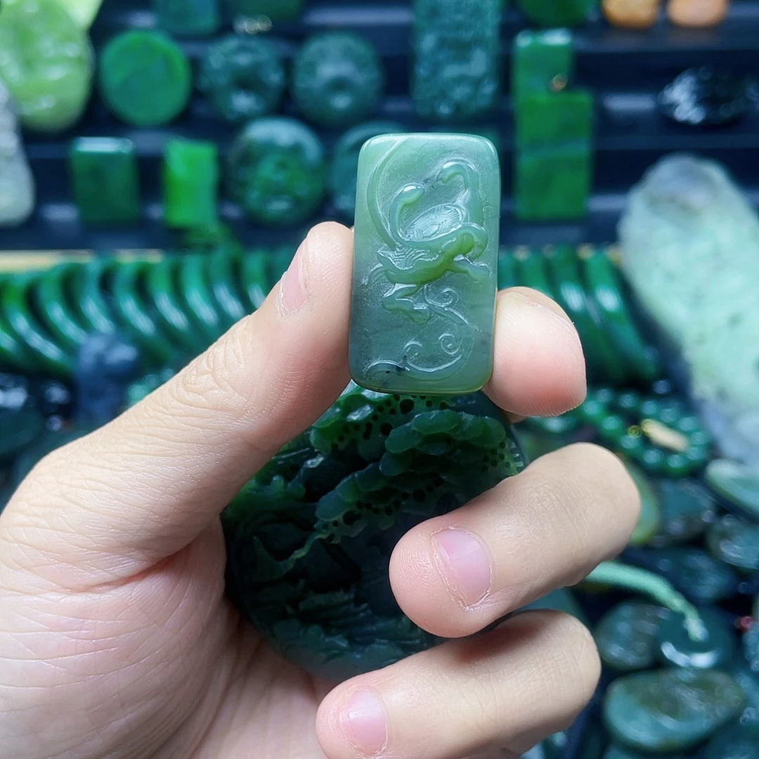 和田玉未镶嵌珠宝半成品