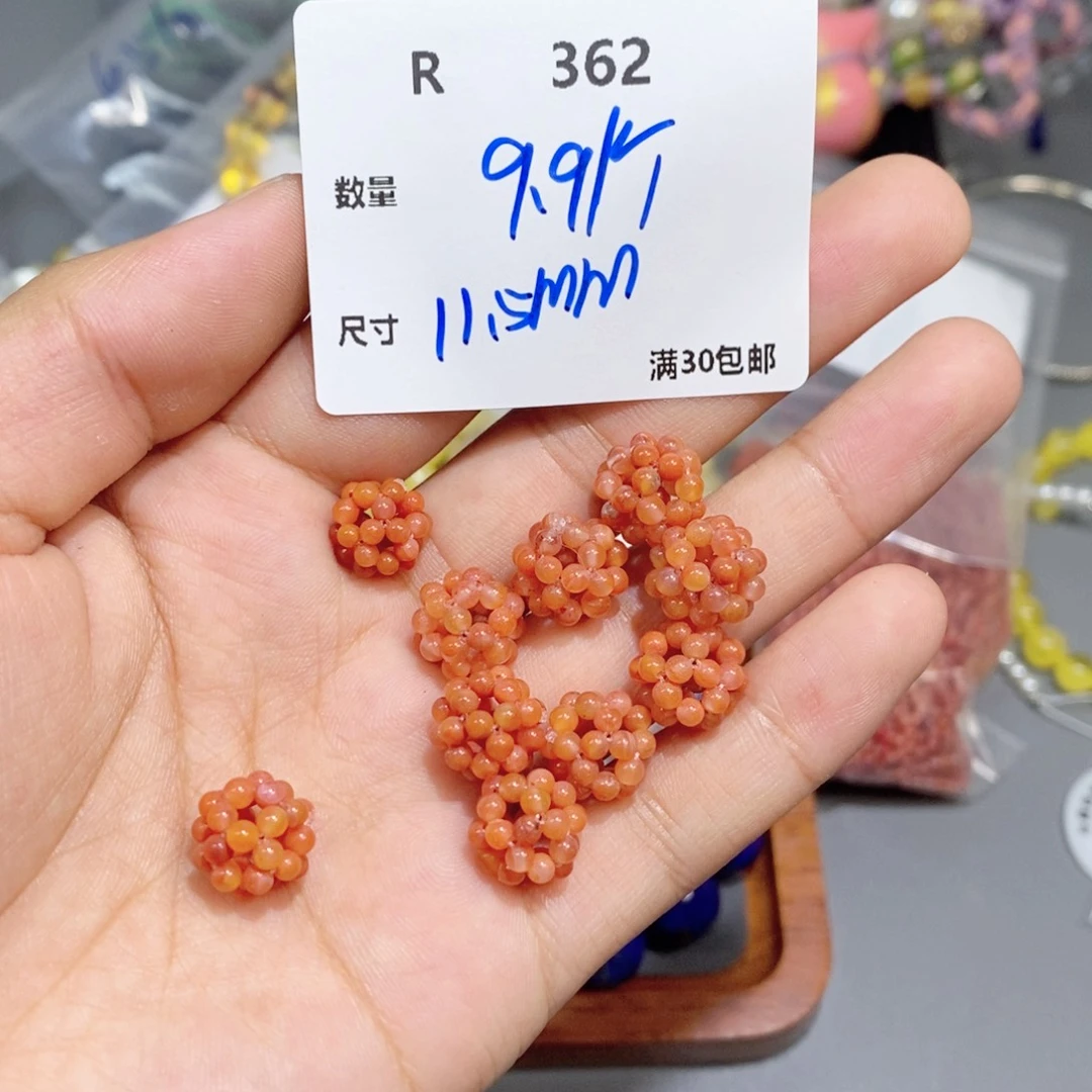 南红玛瑙合金颈饰R362。一个