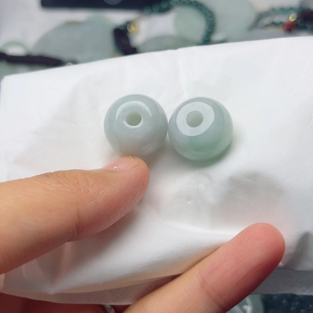 颈饰未镶嵌翡翠挂件