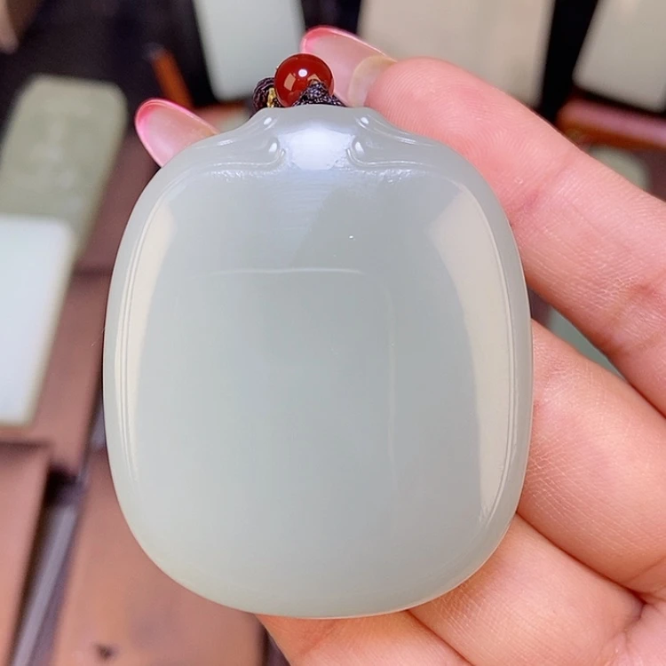 【闪购商品】颈饰未镶嵌和田玉