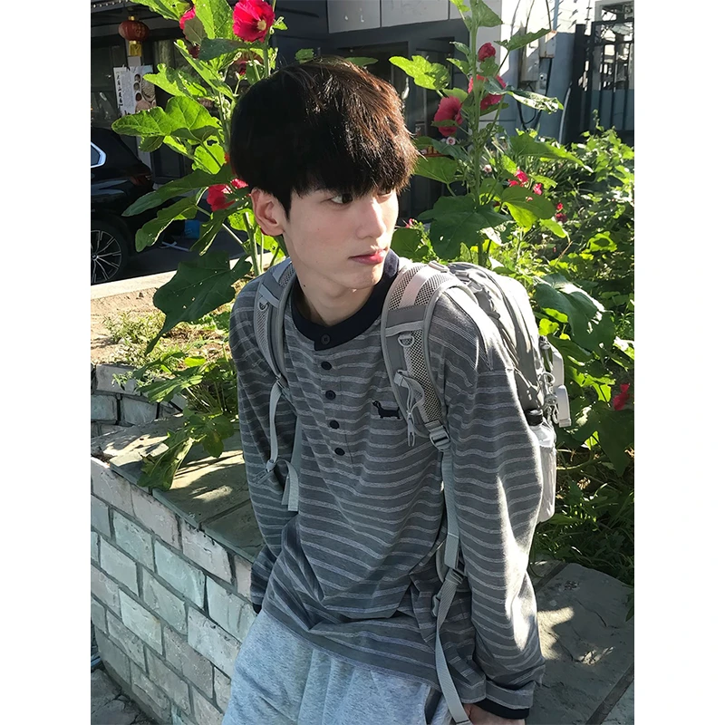 灰色亨利领条纹长袖t恤男生秋季美式复古小狗刺绣撞色内搭打底衫