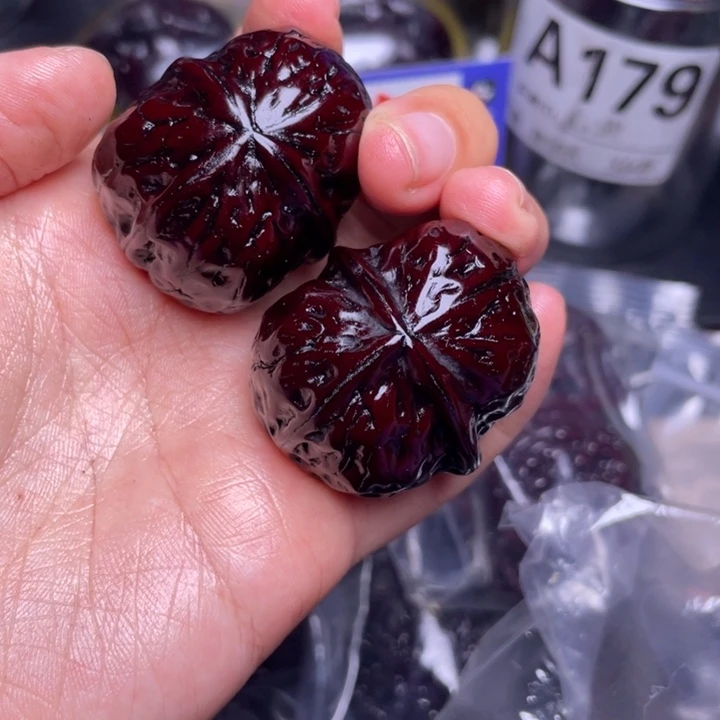 文玩核桃把件云铁三棱