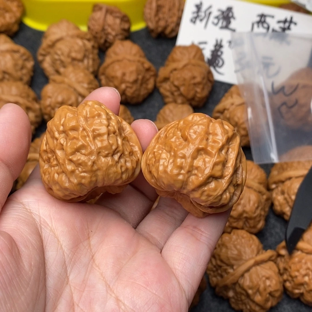 文玩核桃把件自**在蛤蟆35