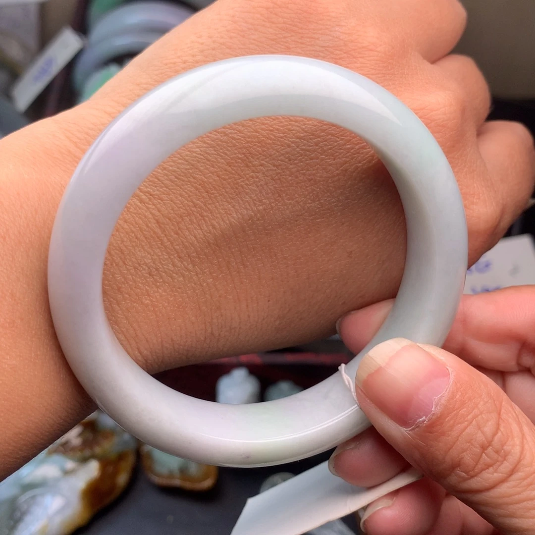 定制翡翠未镶嵌手镯55