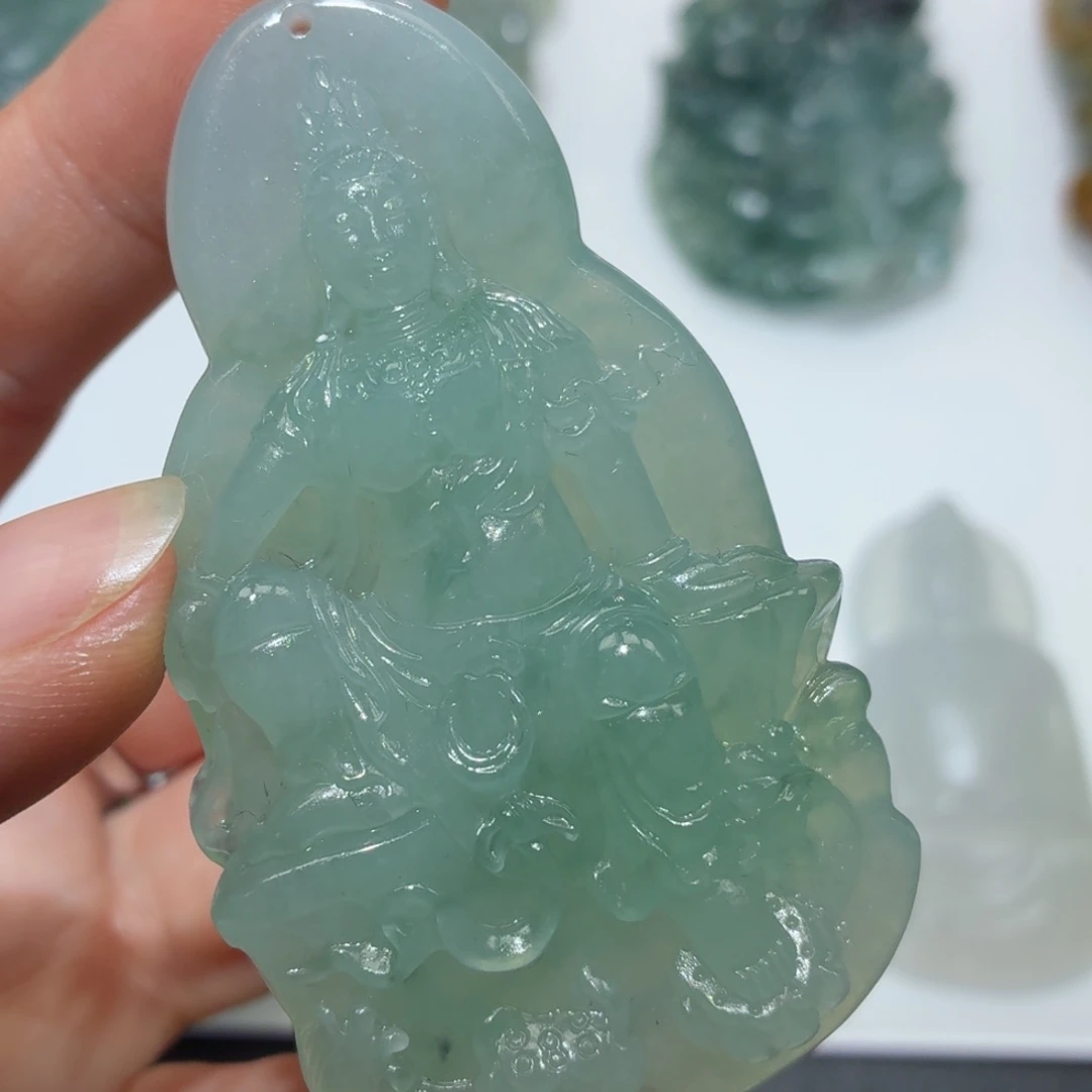 定制翡翠未镶嵌观音