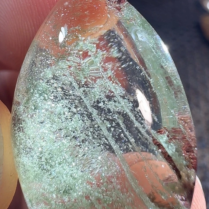 用***6未镶嵌发晶颈饰你