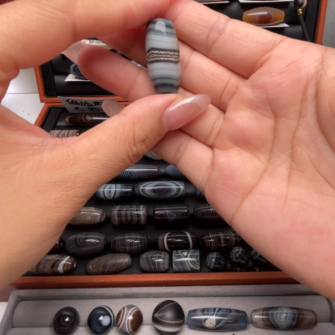 玛瑙/玉髓合金颈饰