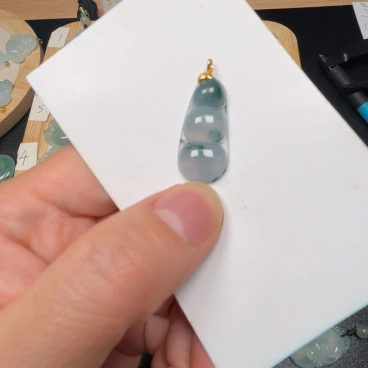 翡翠未镶嵌吊坠(不含链)翡翠