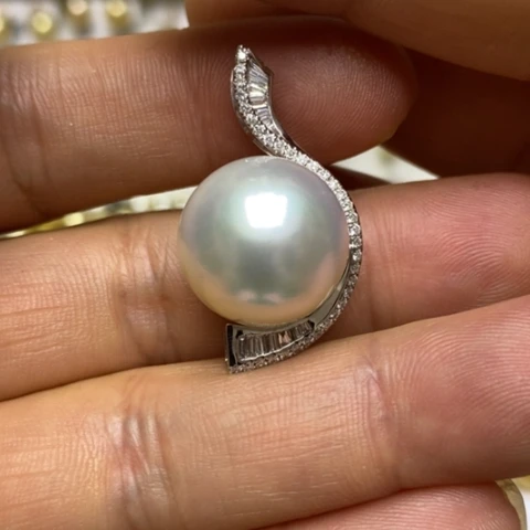 海水珍珠18K金镶嵌颈饰