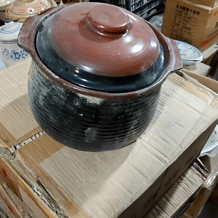 摆件盘子碗茶壶啥都有