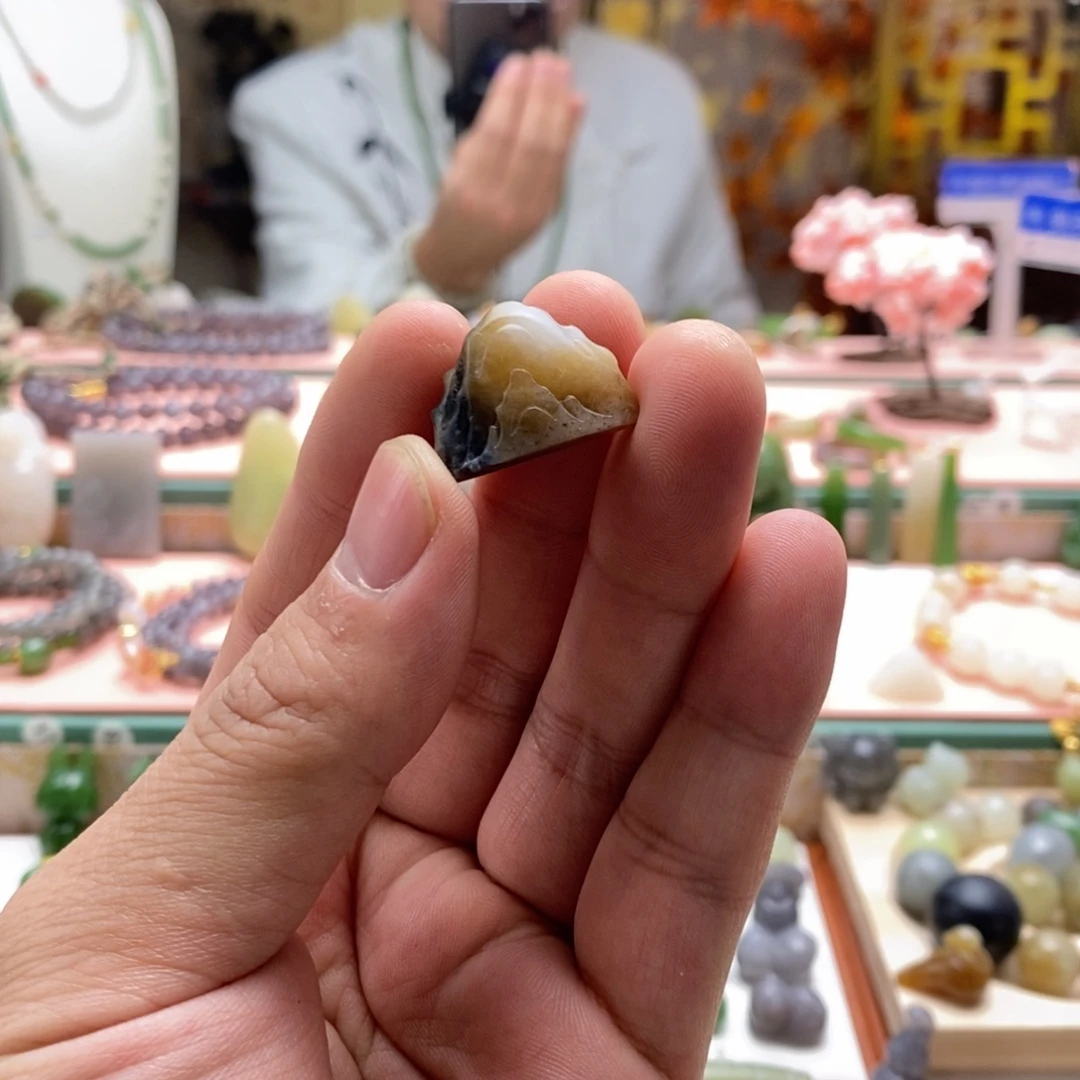 和田玉未镶嵌吊坠(不含链)