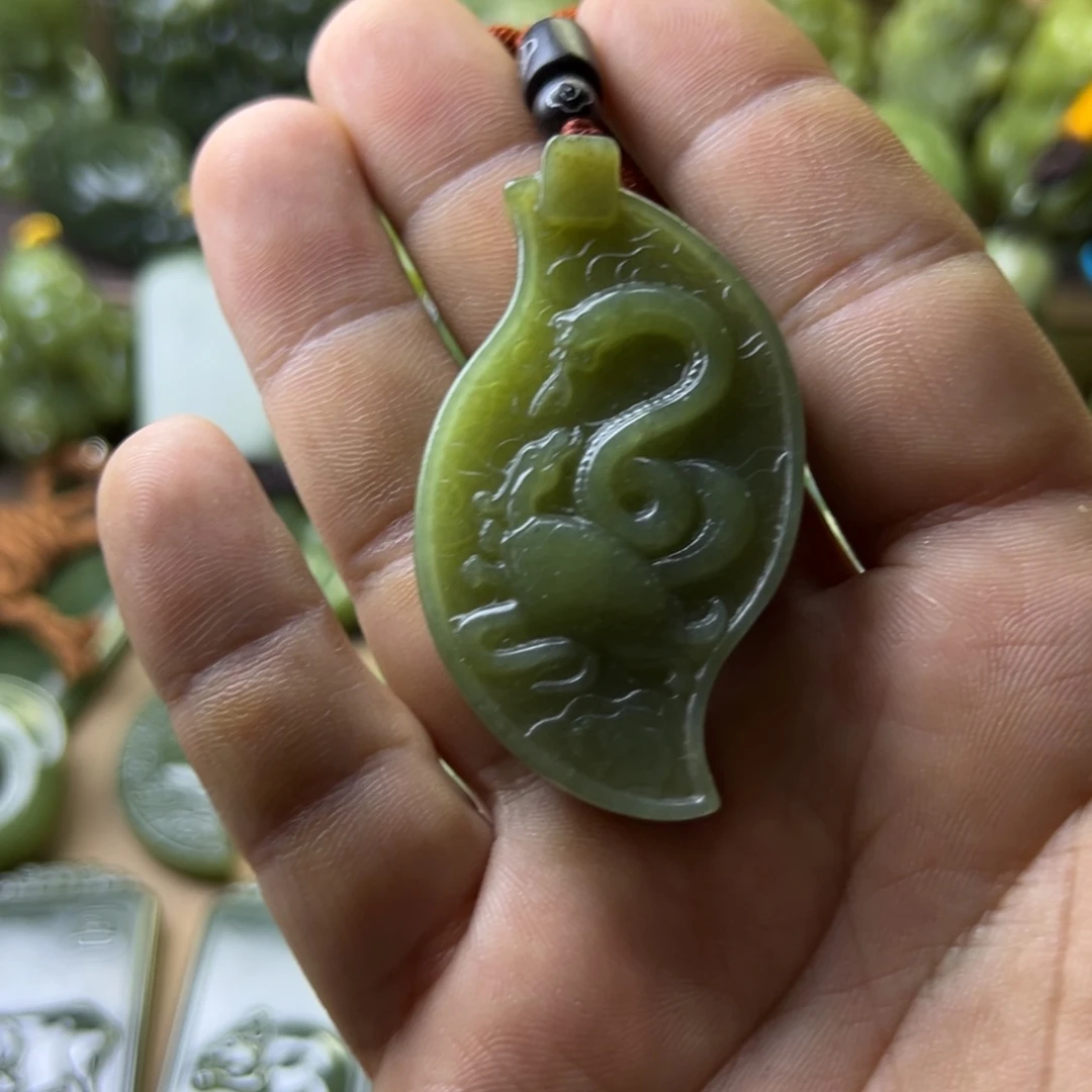 岫岩老玉（透闪石质玉）挂件未镶嵌用****7