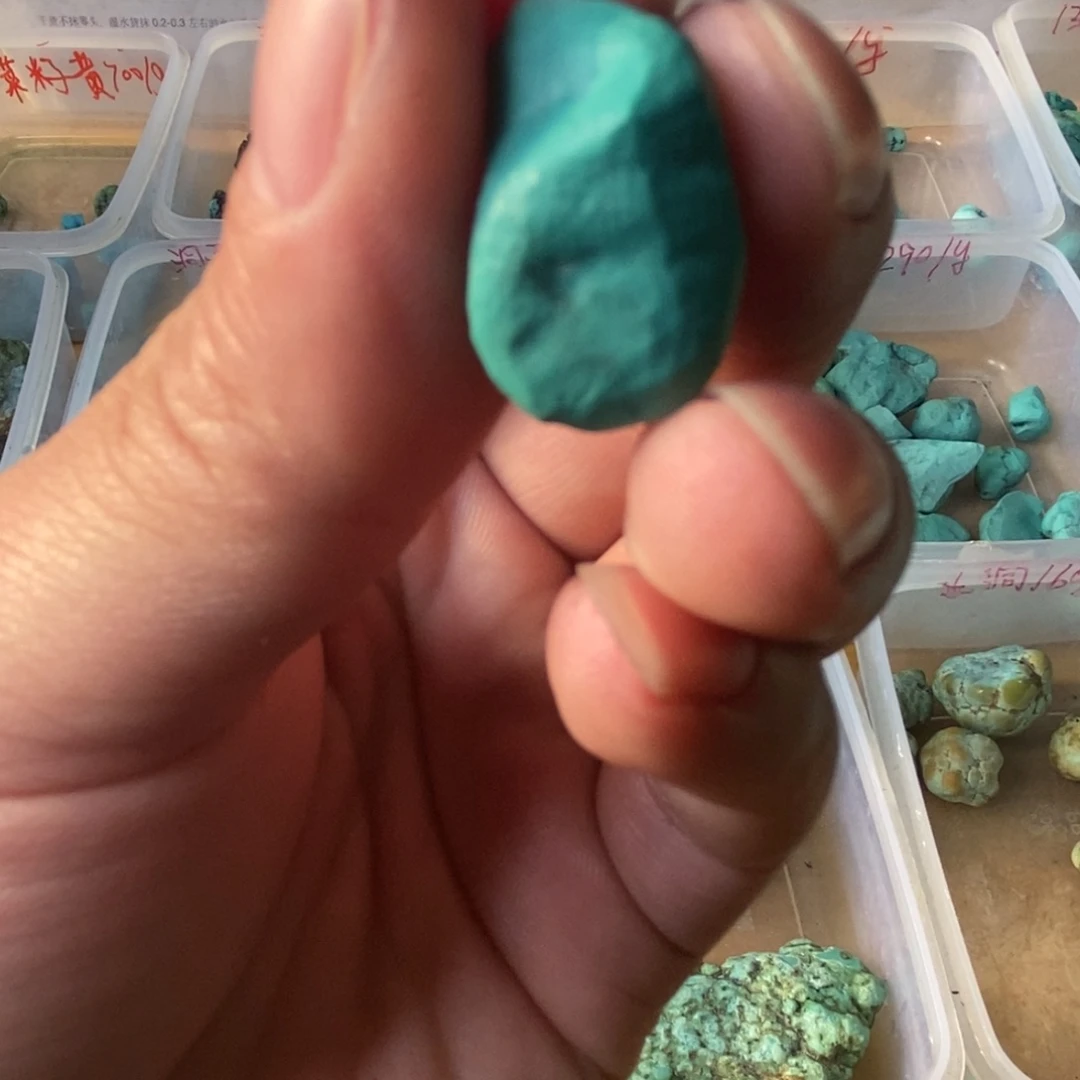 定制绿松石未镶嵌澜****疗定制绿松石