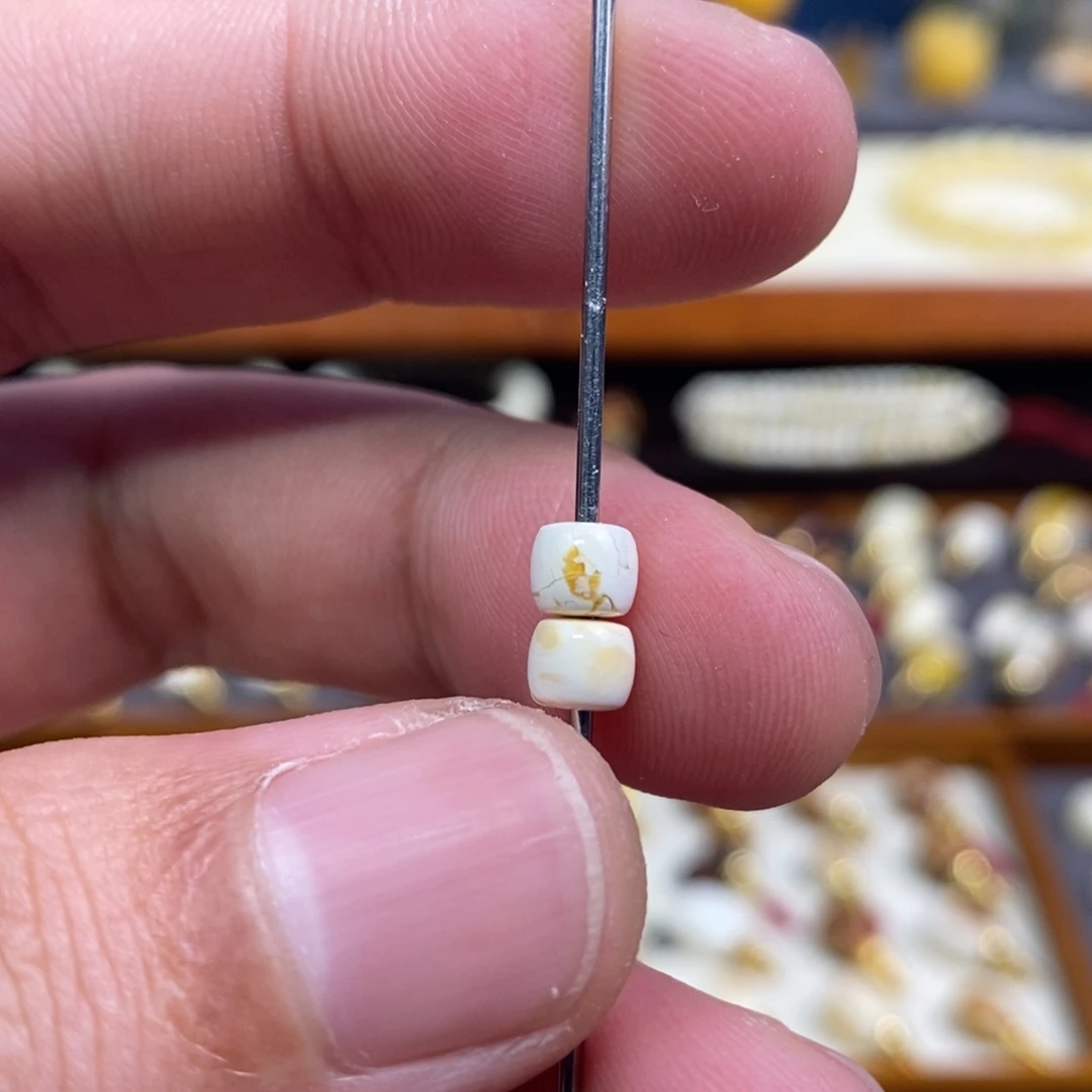 蜜蜡未镶嵌裸石配饰尺寸5.2