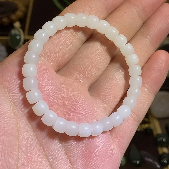 和田玉未镶嵌手串