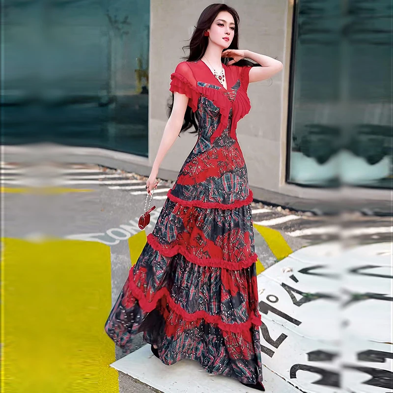 夏季复古网纱印花性感V领大长裙2025新款波西米亚掐腰过膝连衣裙
