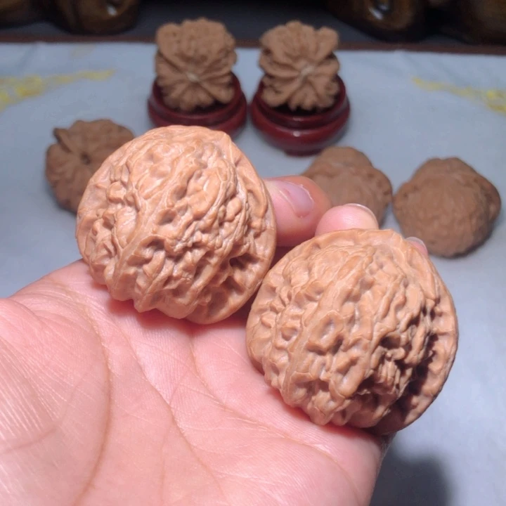 把件文玩核桃39三角白