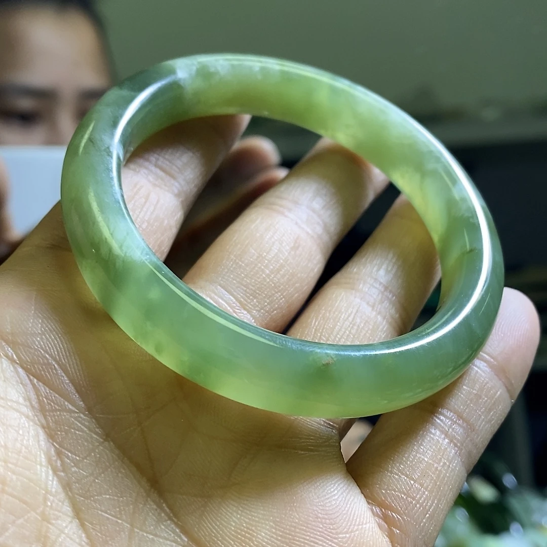 岫玉未镶嵌手镯55口径