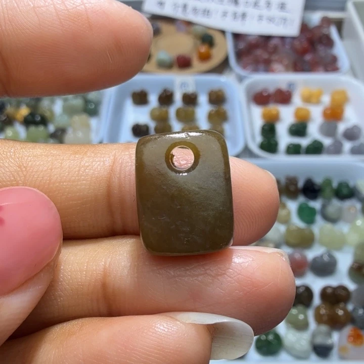 和田玉未镶嵌珠宝奇石