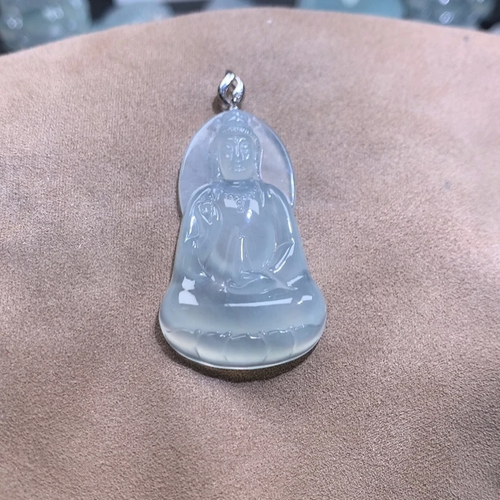 翡翠18K金镶嵌颈饰缅甸翡翠