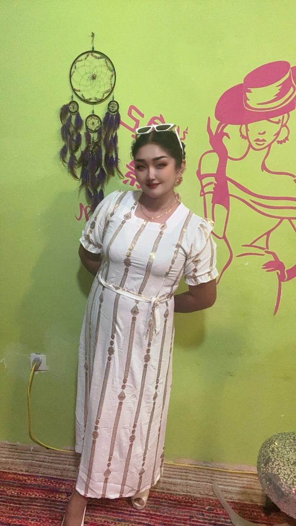 网红气质V领连衣裙爆款百搭