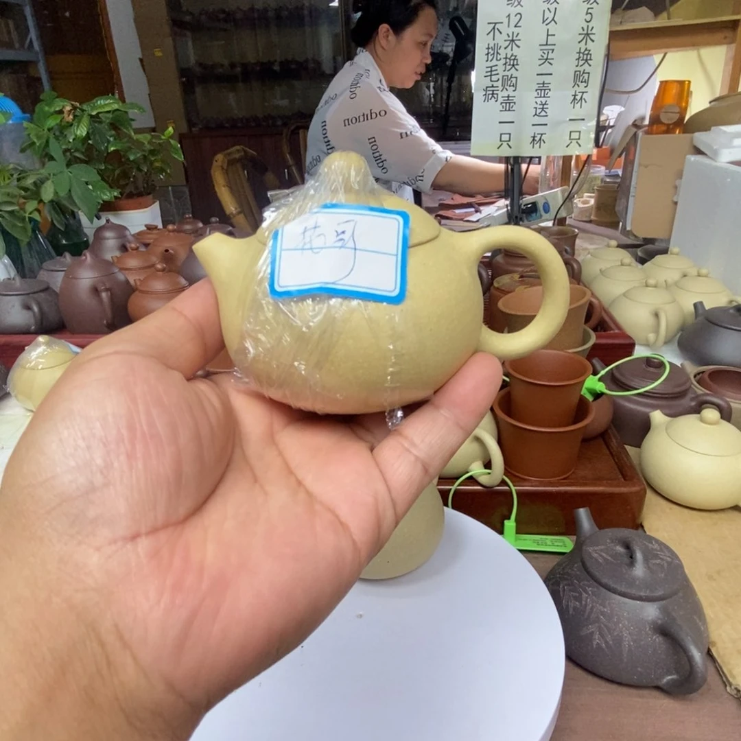 茶壶紫砂阿****啊本山绿泥西施壶130 CC