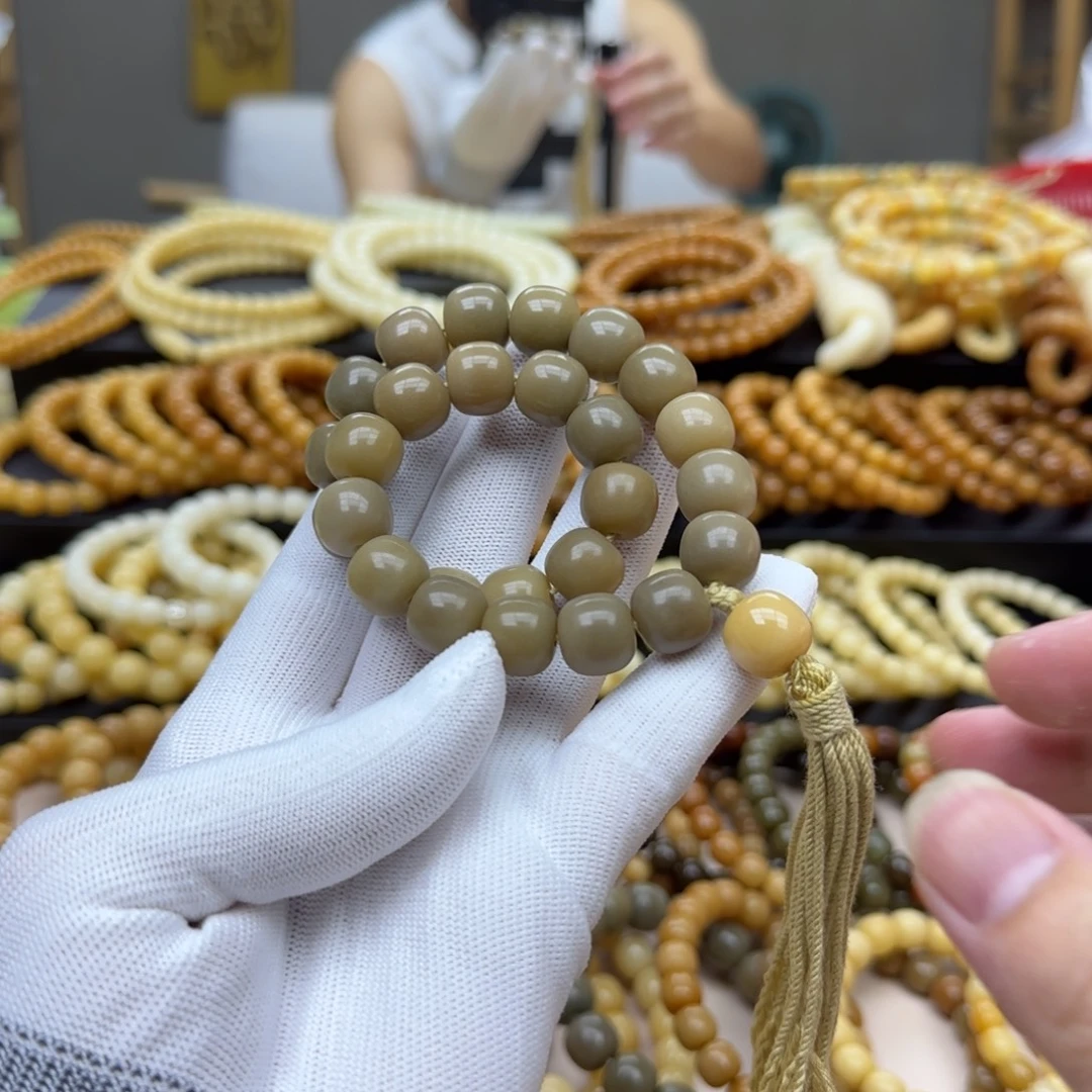 手串菩提根/象牙果12.13 2年 鬼工 27颗手持