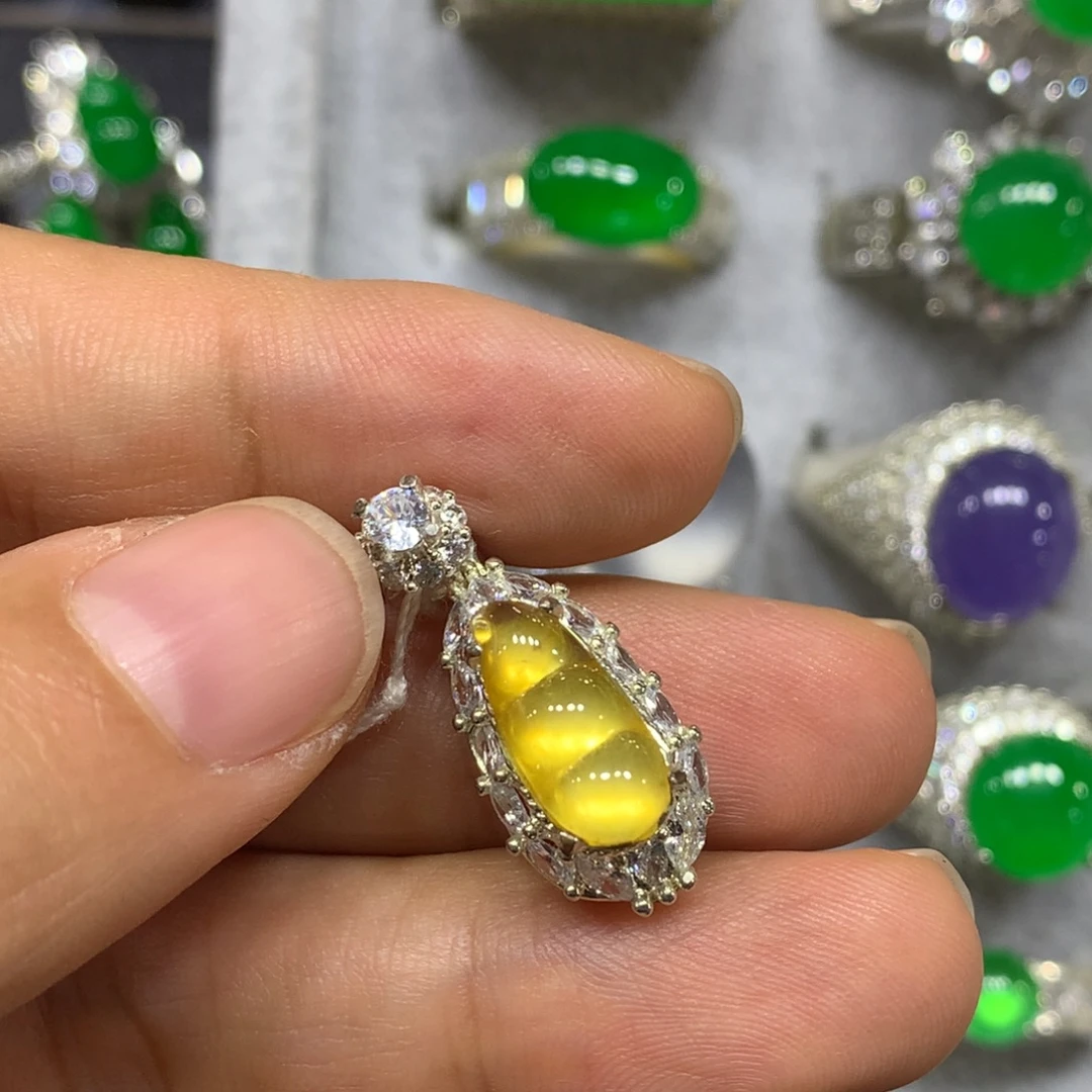 定制翡翠未镶嵌买断不退