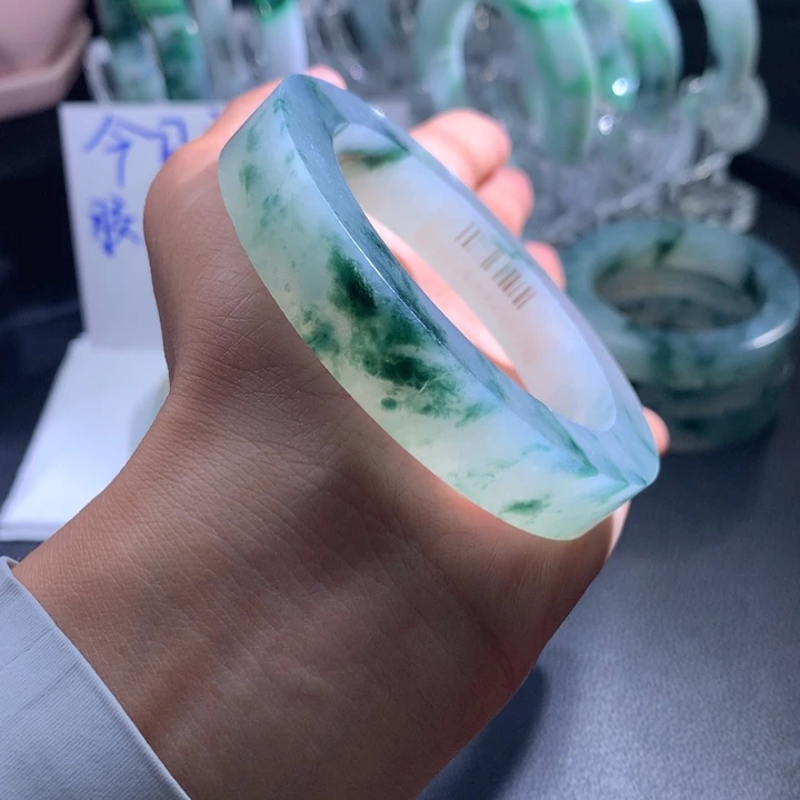 未镶嵌翡翠定制翡翠