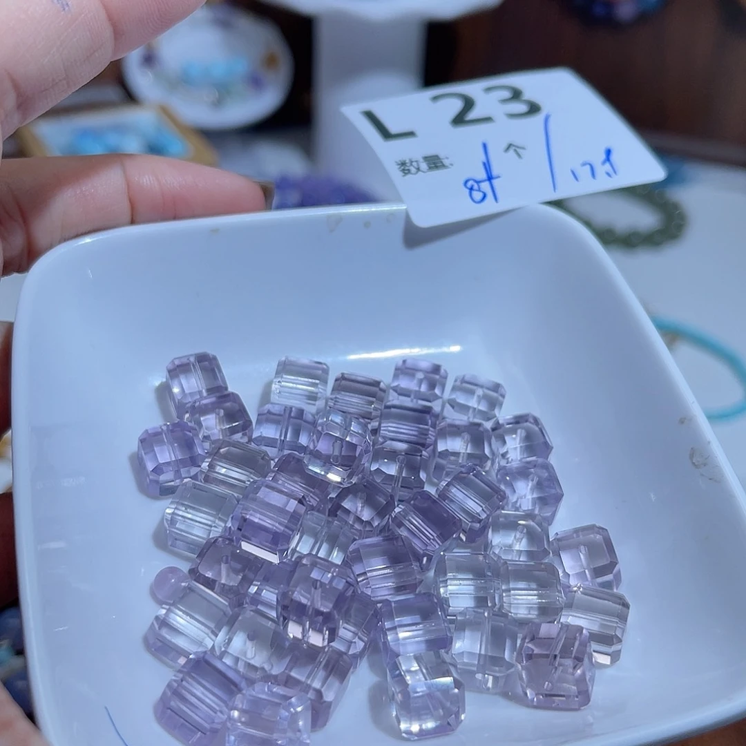 水晶珠宝半成品未镶嵌L23。
