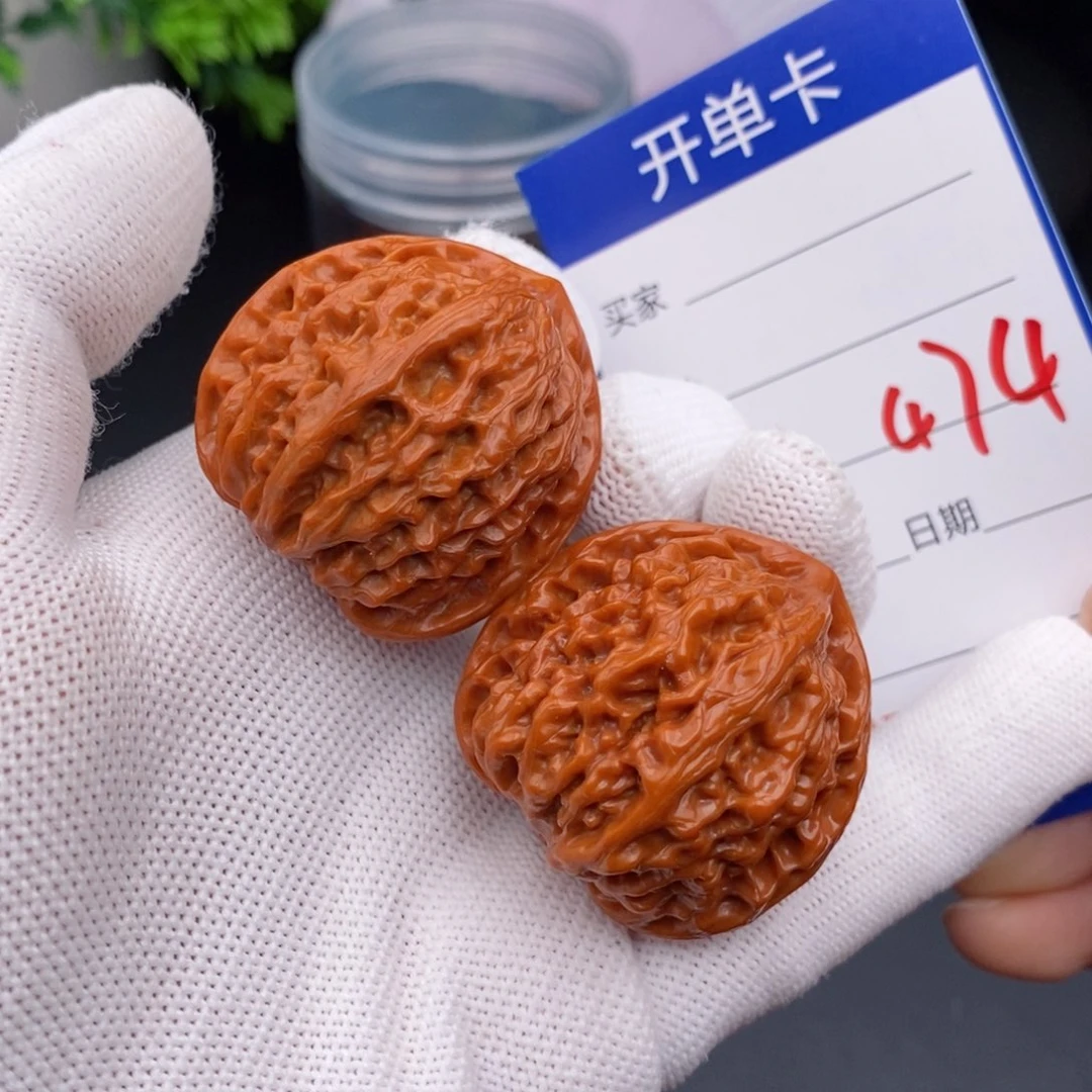 文玩核桃把件36金牛474