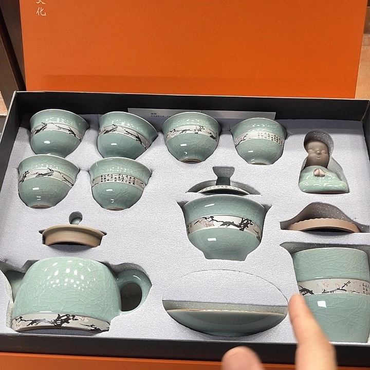 孤品茶具套装等。