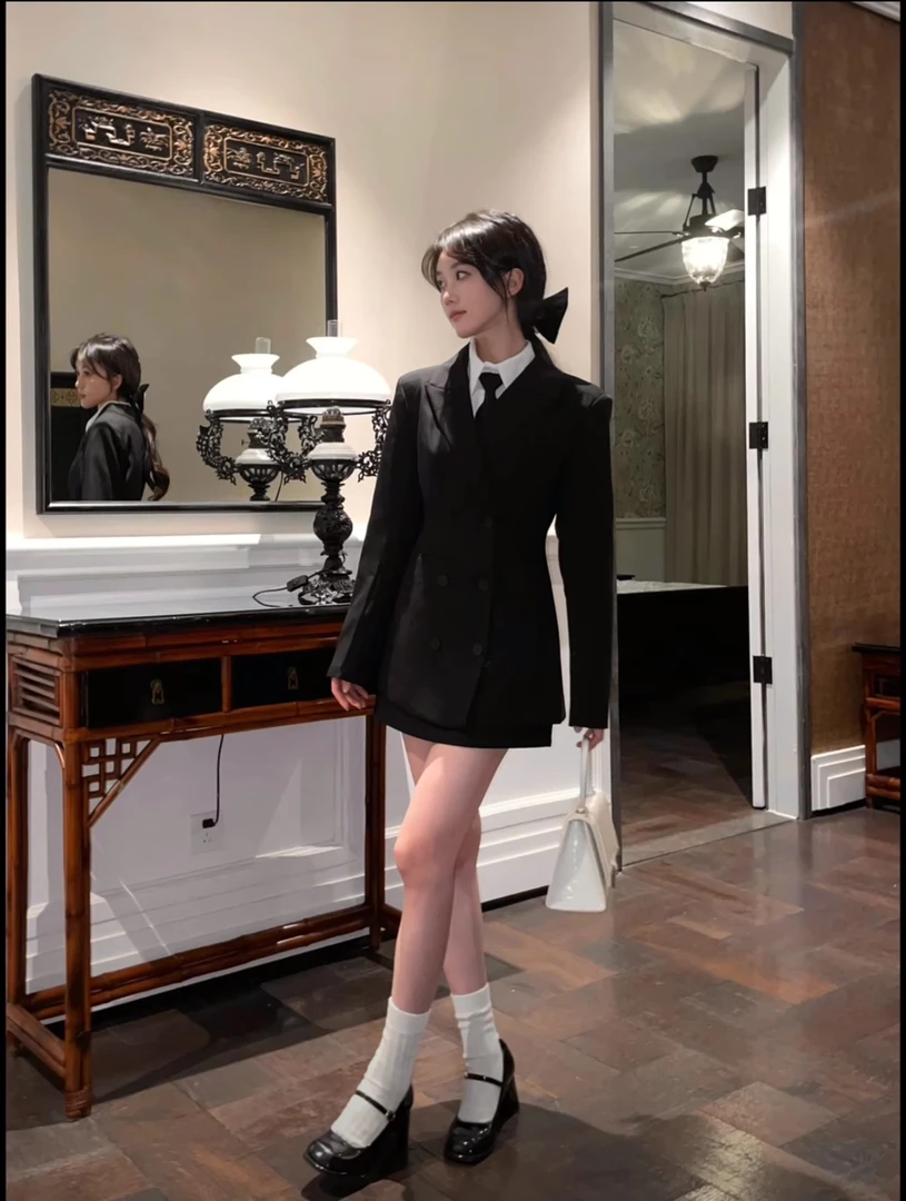 张元英同款西装套装女早春韩剧学院风收腰修身西服包臀裙三件套女