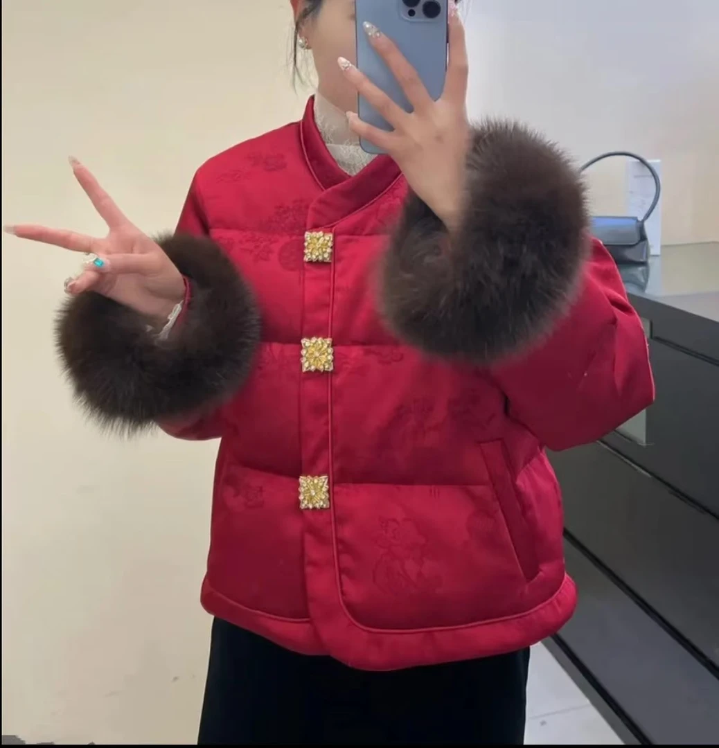 【66】2024新款镶钻金扣重工浮雕暗纹提花复古国风棉服外套女