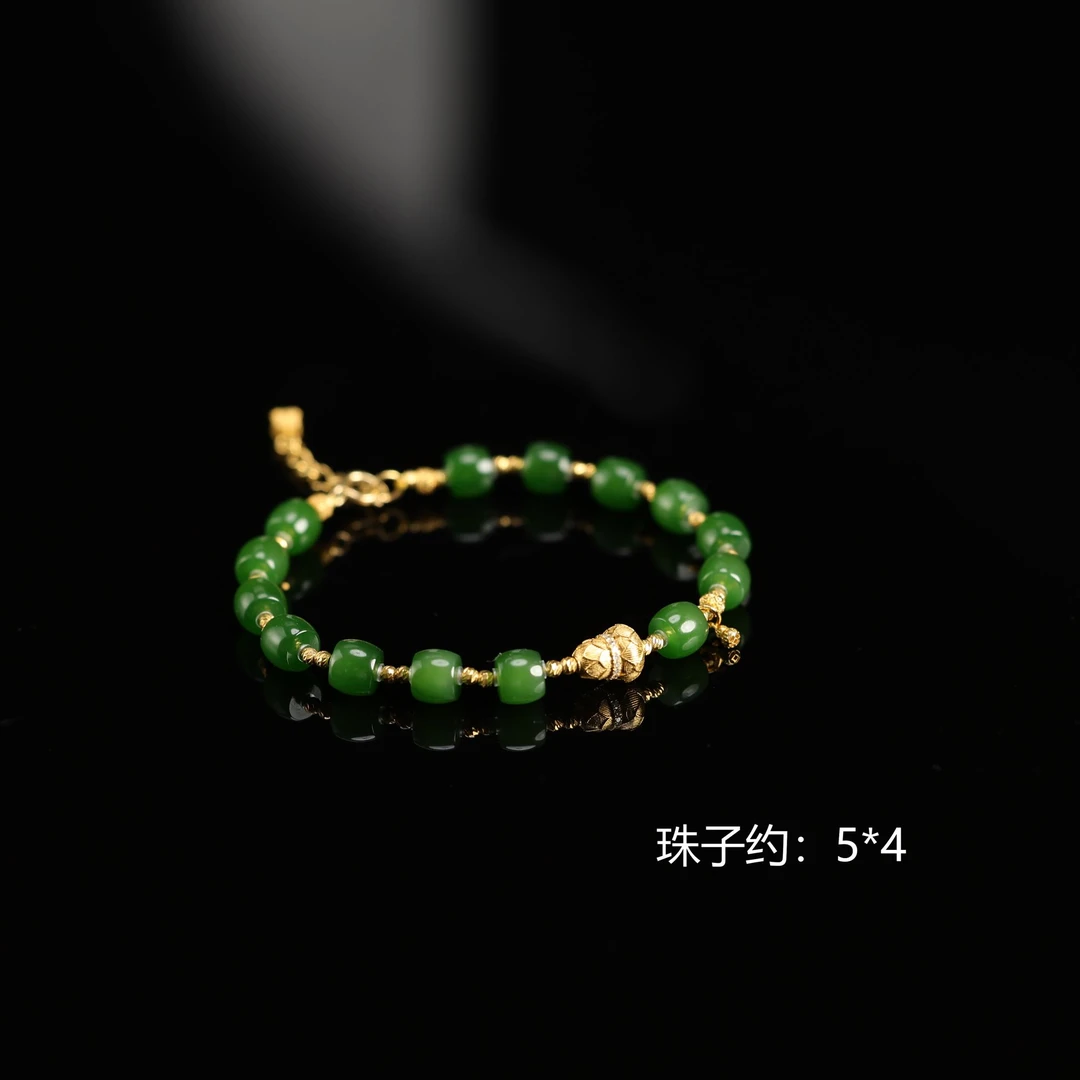 本真 | “夜桃” 严选精品和田玉高色DW绿老料直切手链