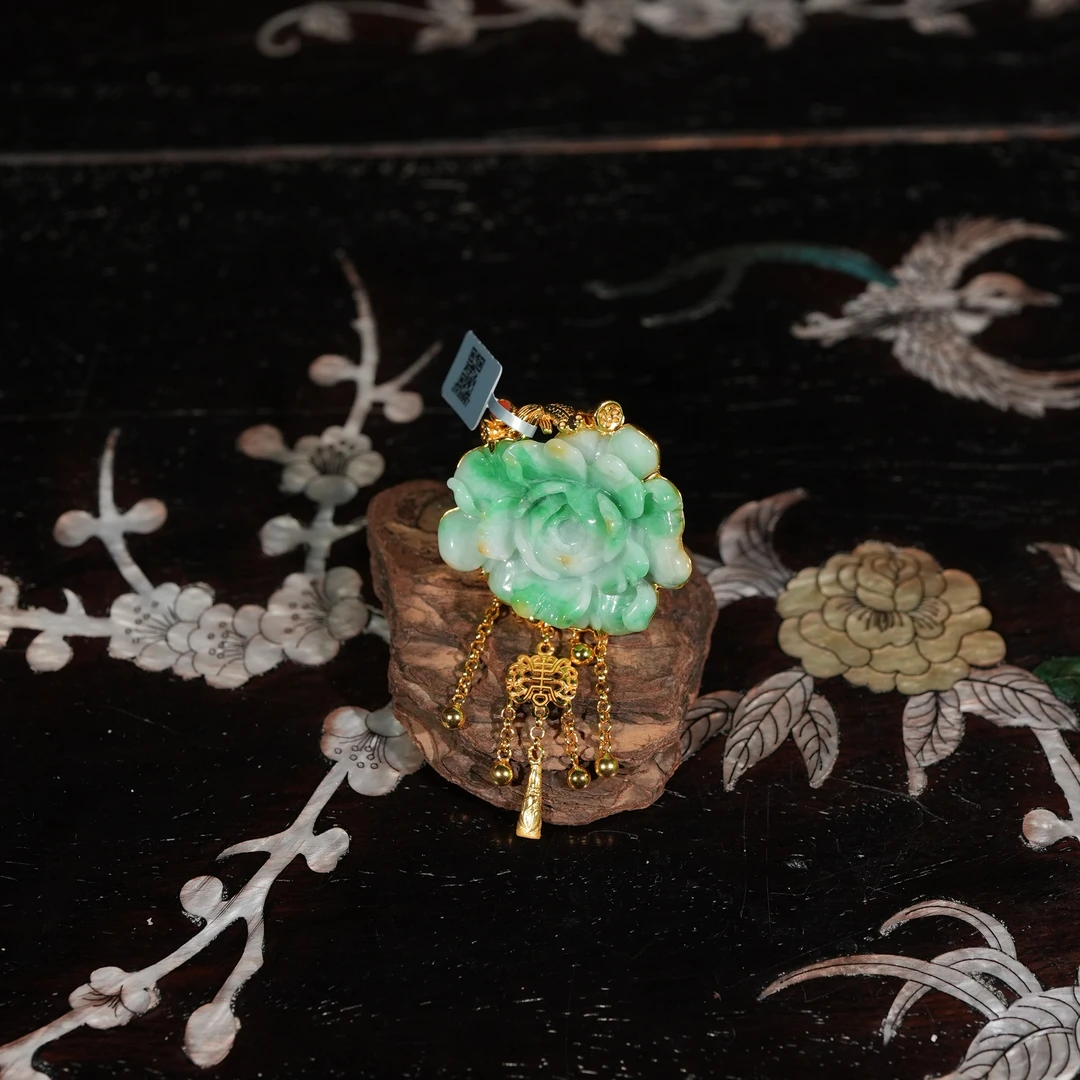 2.6香港王老板-翡翠镶嵌戒指kb24