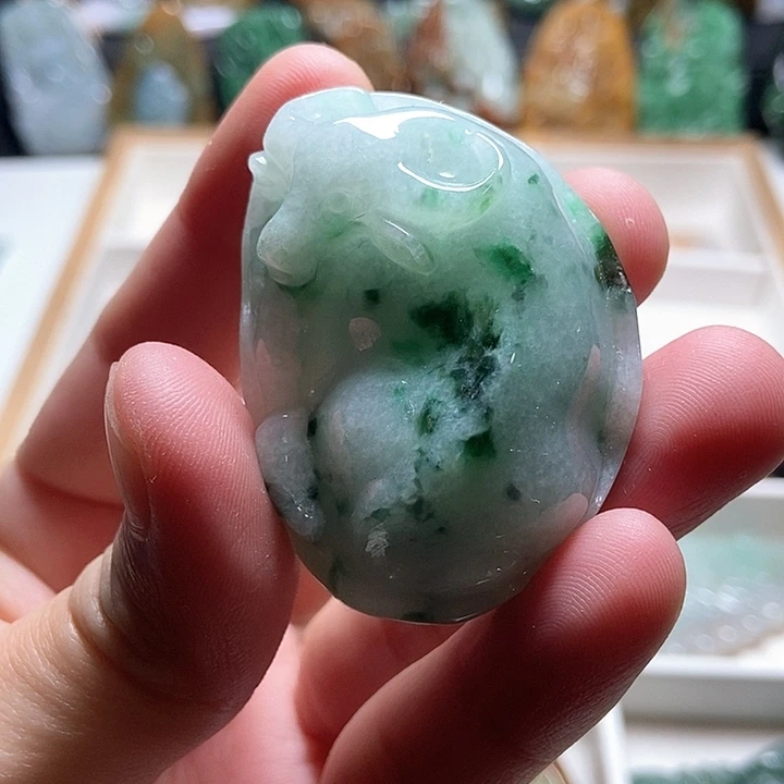 翡翠未镶嵌颈饰翡翠a货