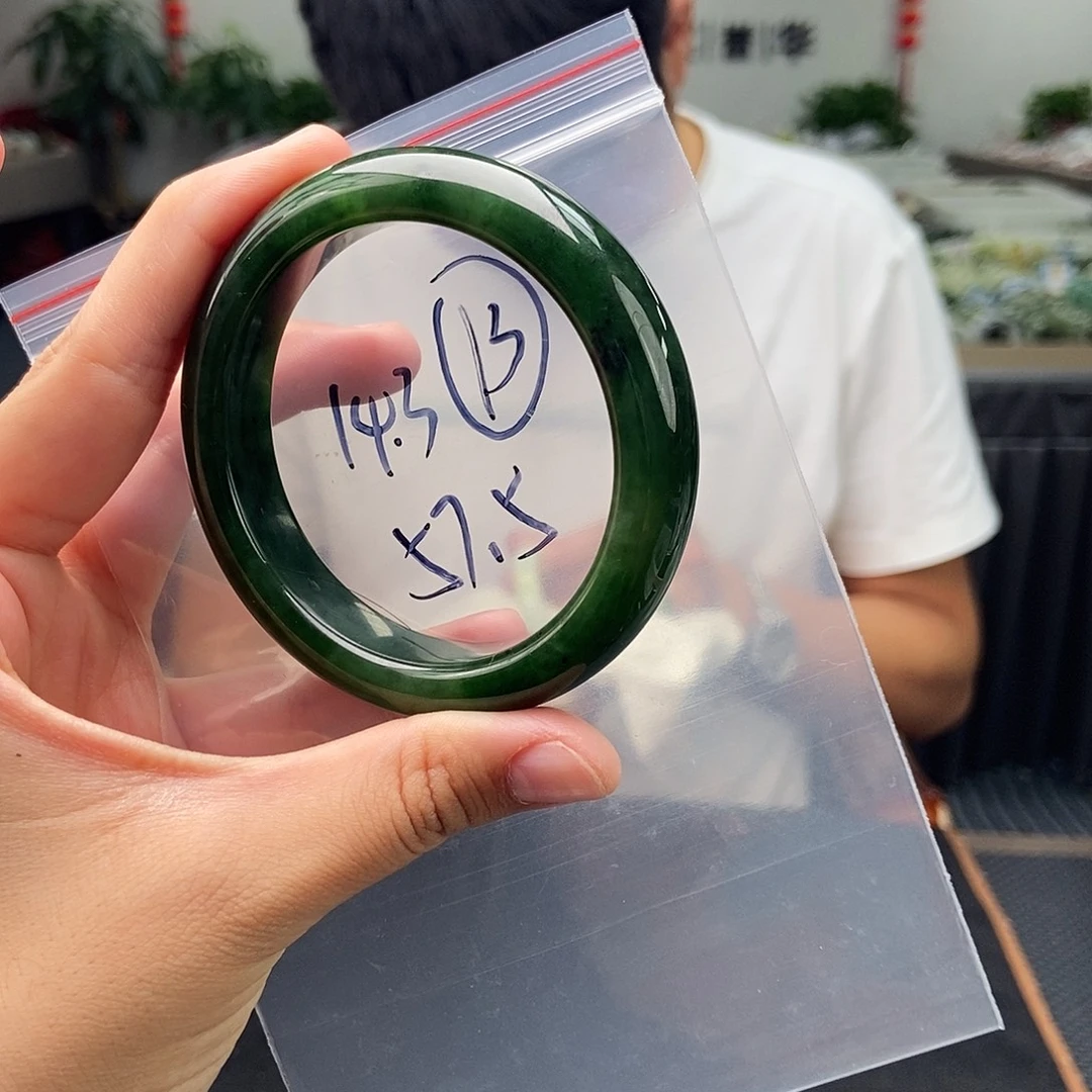 未镶嵌手镯和田玉颜色多样性发拍一发一