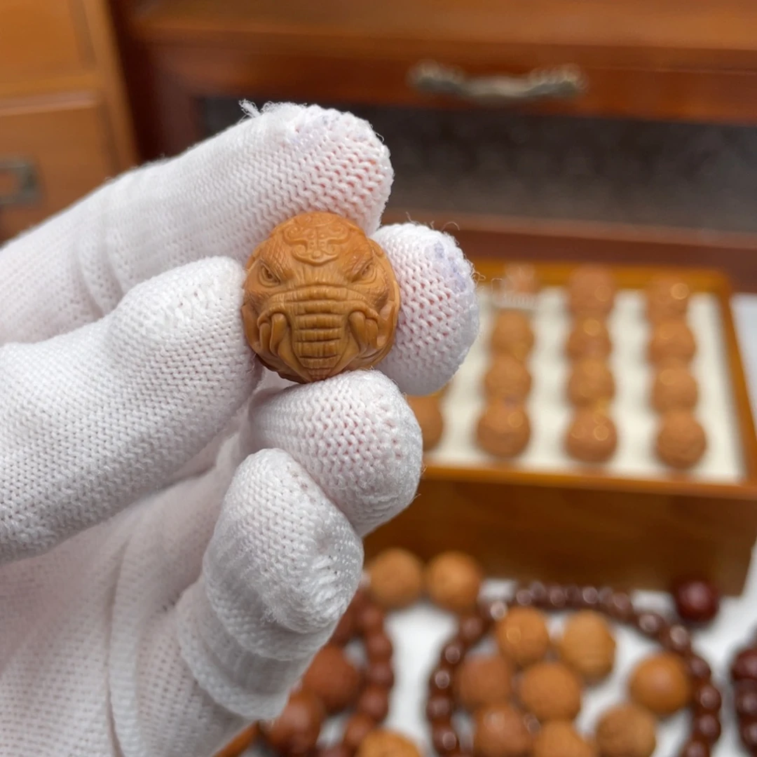 用***5猴头核桃吊坠猴头核桃雕刻