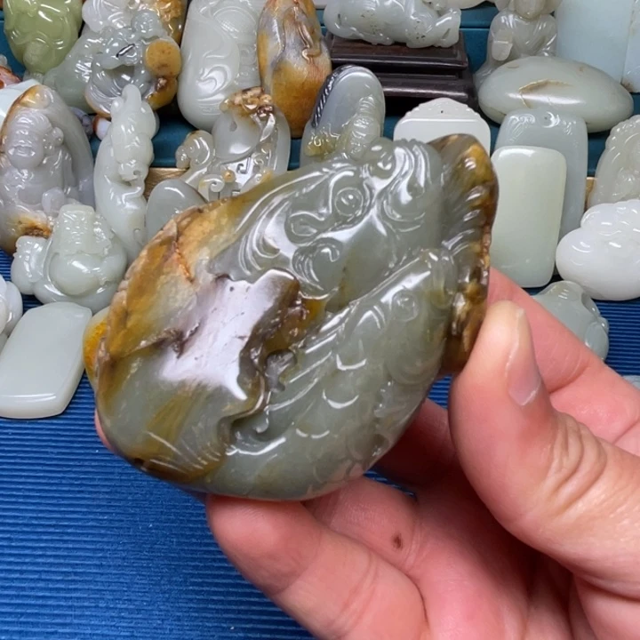 颈饰未镶嵌和田玉