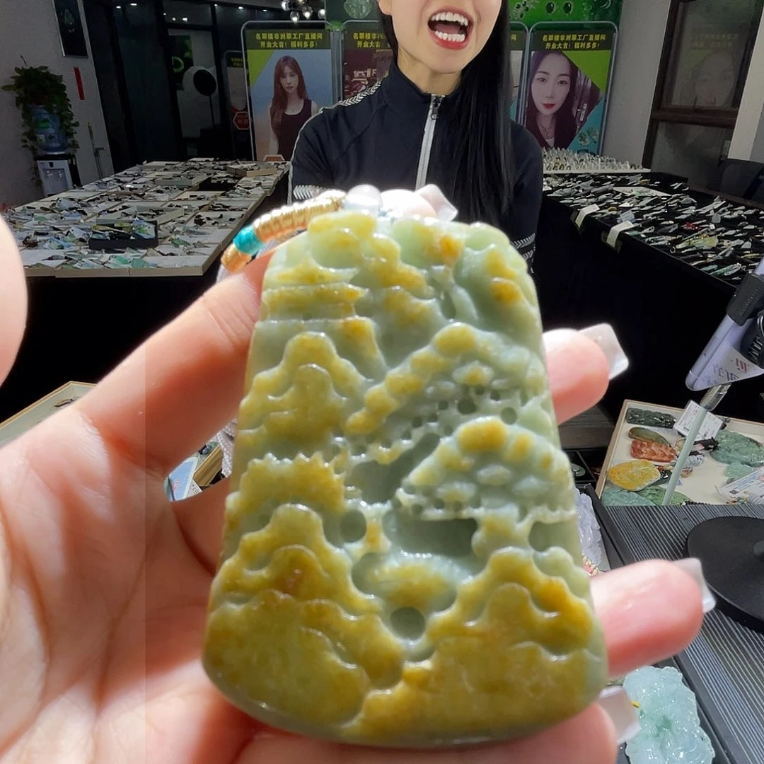 颈饰未镶嵌翡翠一个