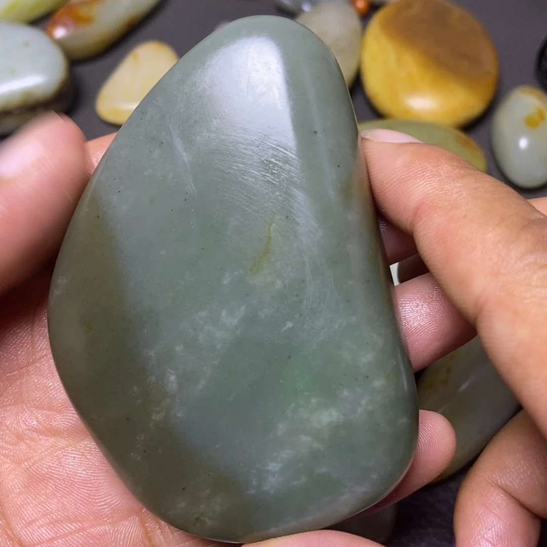 未镶嵌和田玉挂件