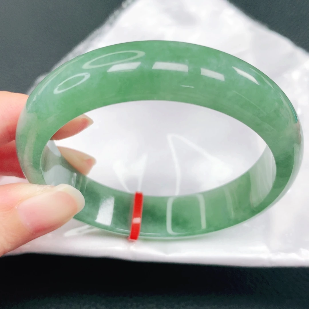 翡翠未镶嵌手镯56圈