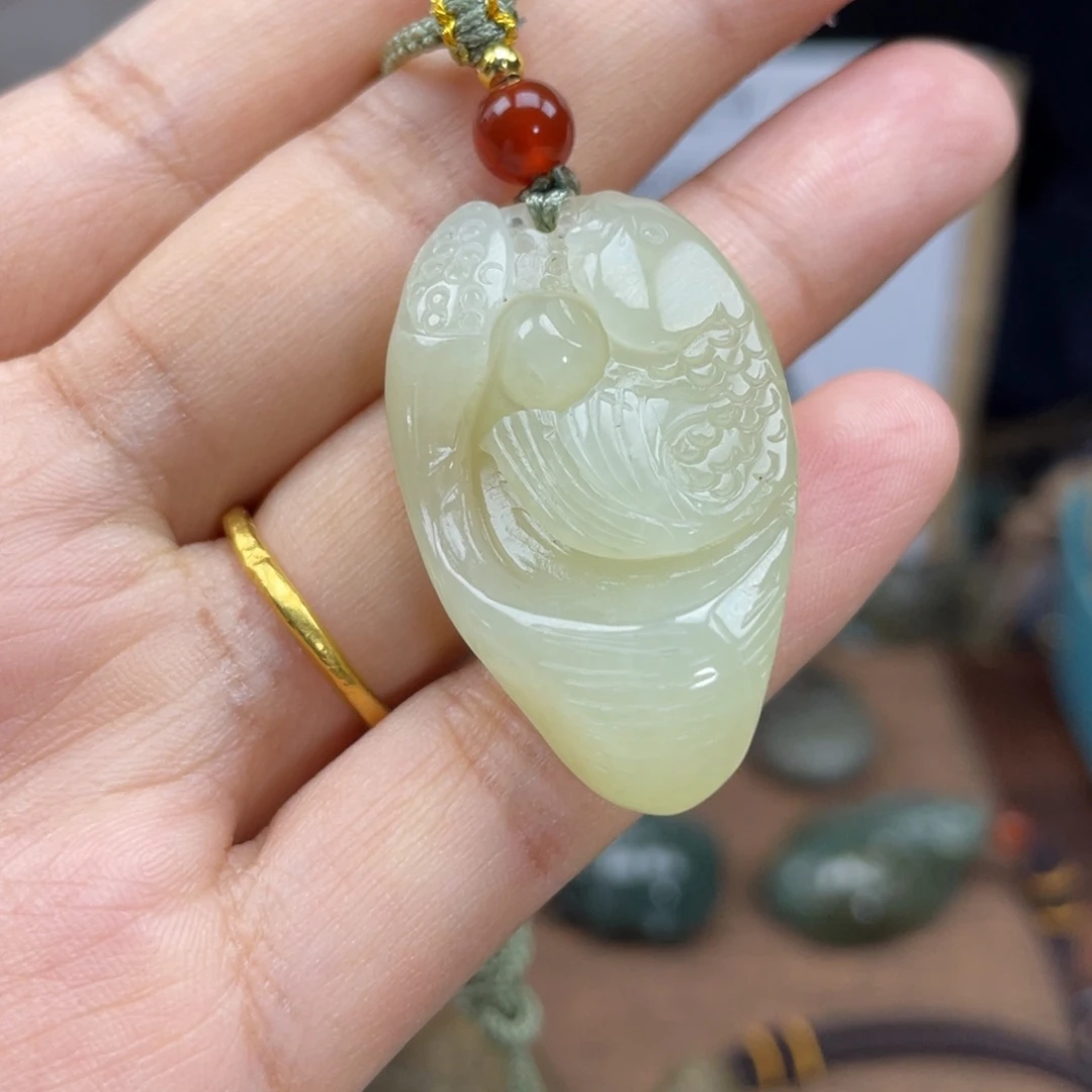 和田玉颈饰未镶嵌