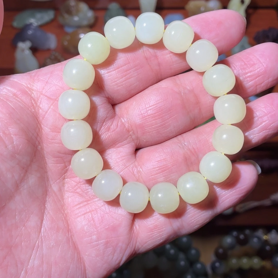 和田玉未镶嵌手串