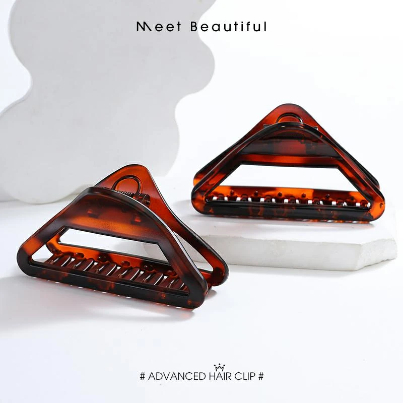 三角形复古发抓后脑勺盘发鲨鱼夹发量中等简约发饰轻奢感A8065