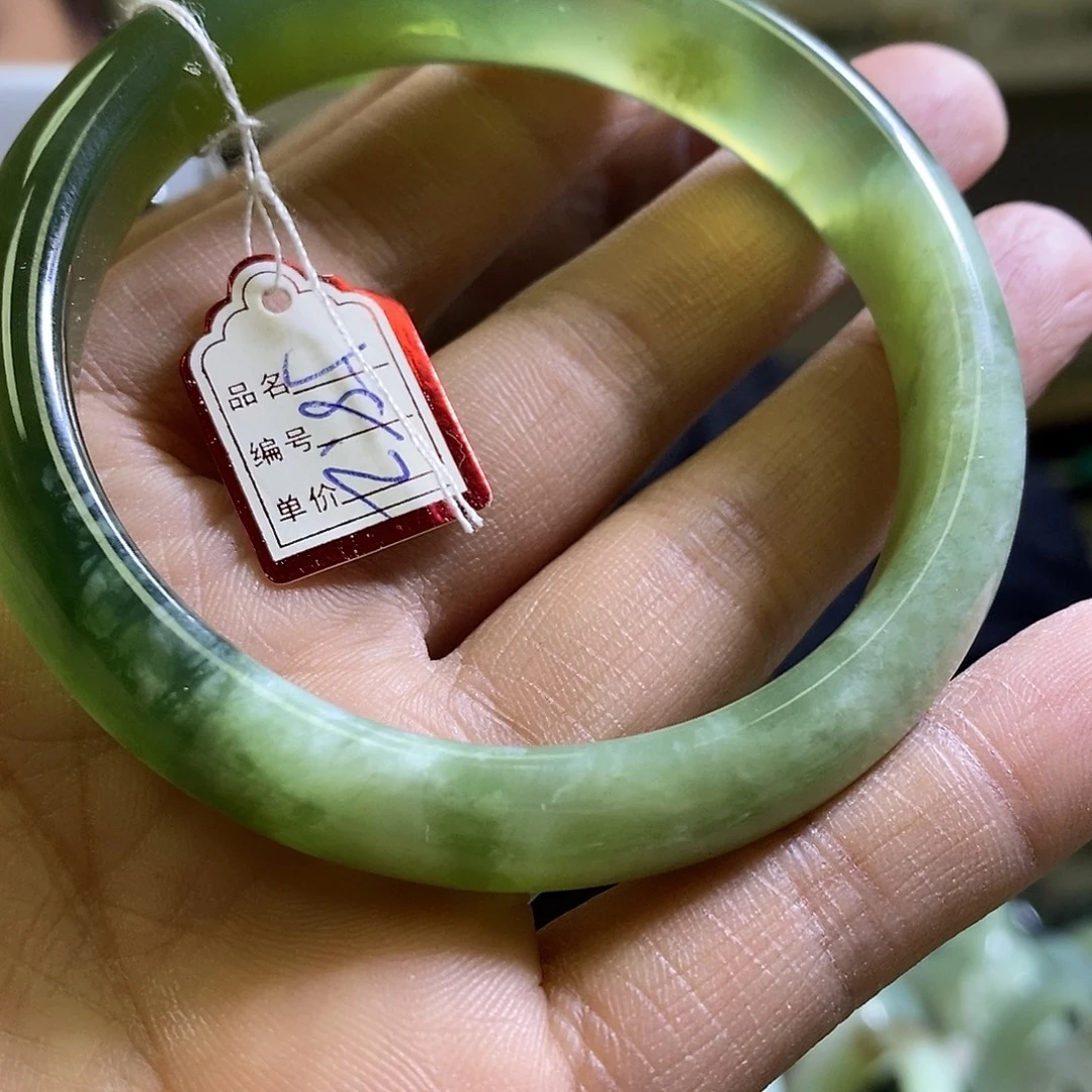 岫玉未镶嵌手镯58口径