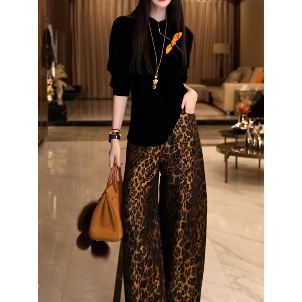 时尚轻奢高级感裤套装女2025秋季新款百搭丝绒长袖衬衫+豹纹裤子